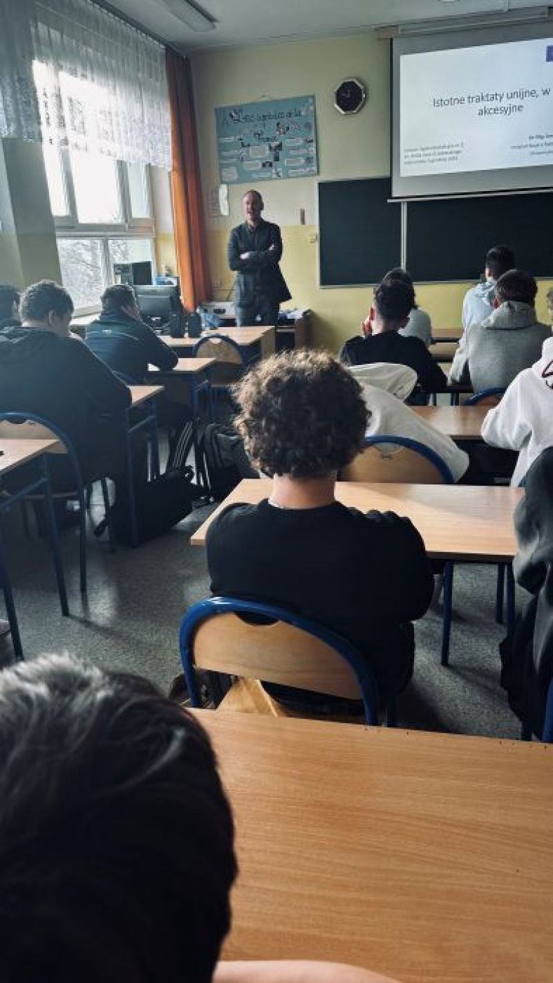 Ikona do artykułu: Spotkania z panem Filipem  Tereszkiewiczem, ekspertem prawa unijnego z Uniwersytetu Opolskiego